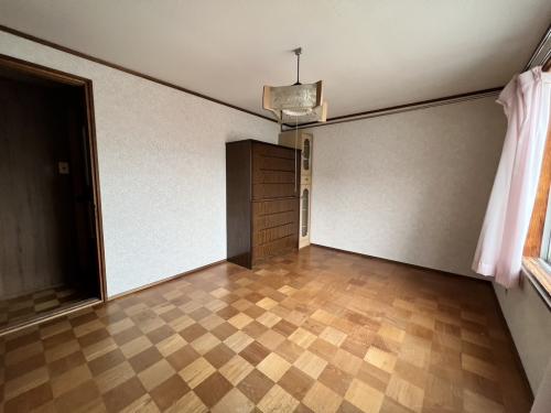 s__3825726