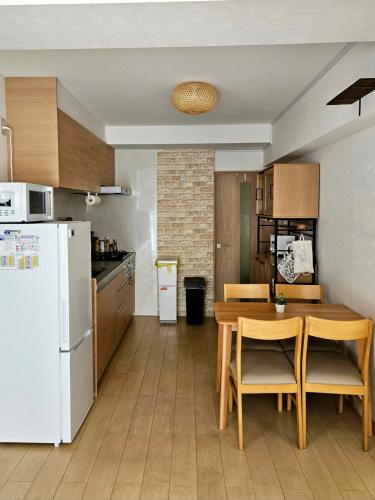 saras_place_02